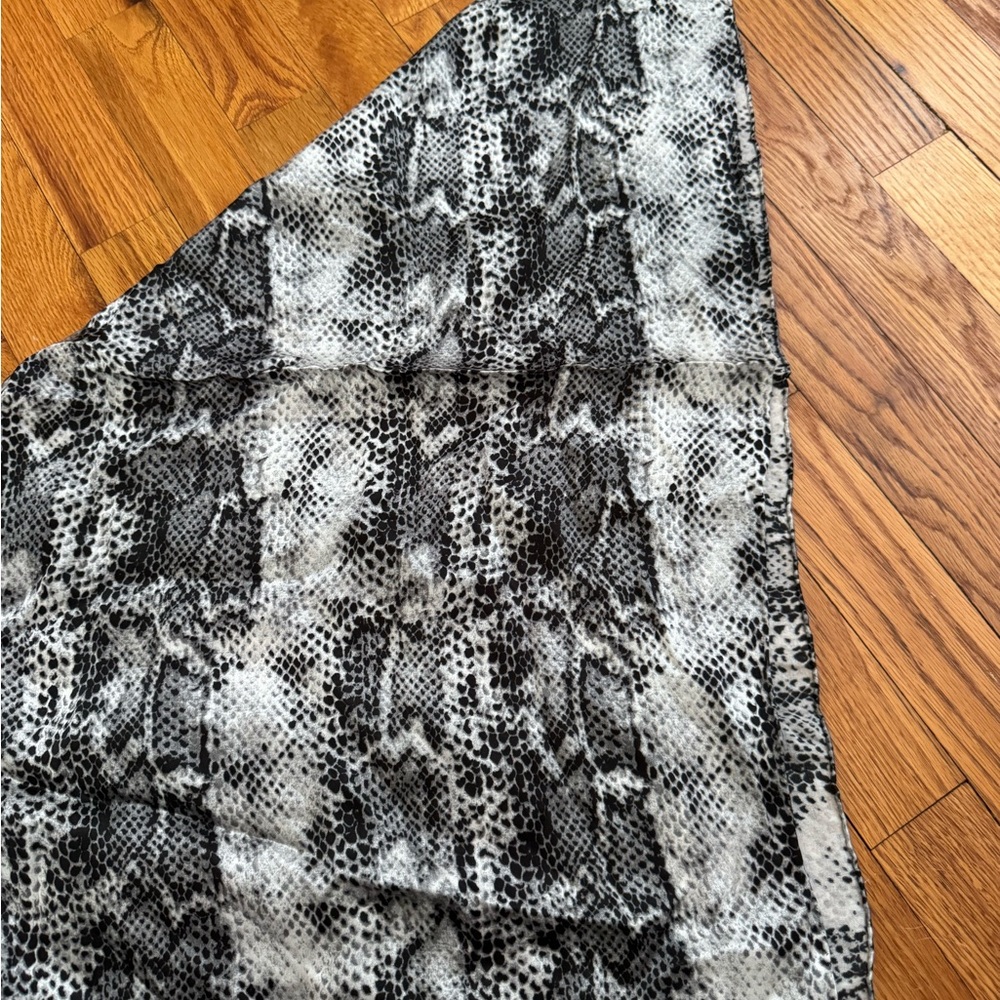 Reptile Patterned Scarf